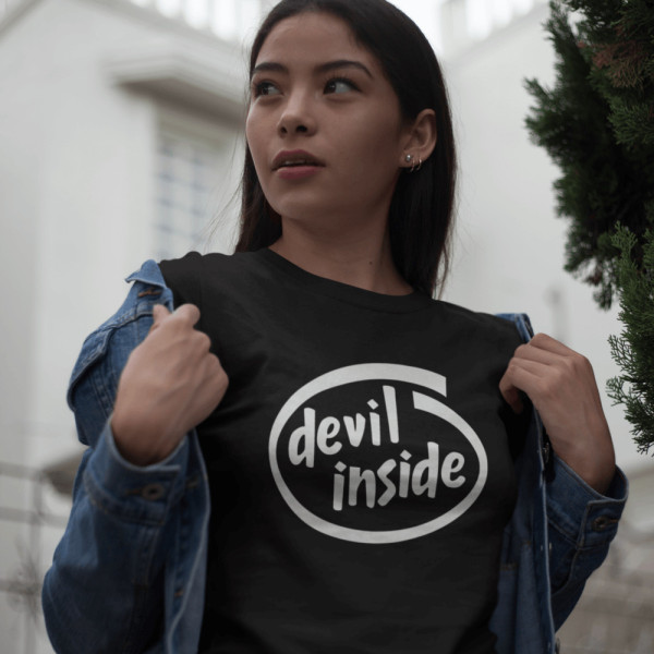 Moteriški marškinėliai "Devil inside"