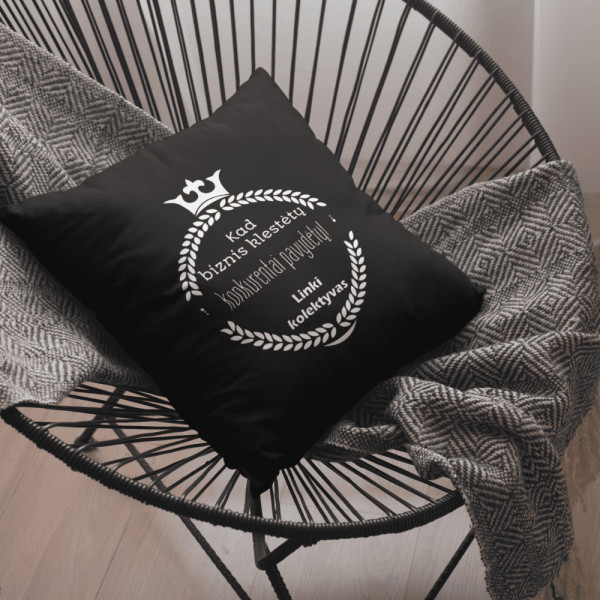 Dekoratyvinė pagalvėlė "Kad biznis klestėtų"