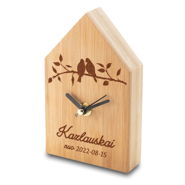 Bambukinis namuko formos laikrodis "Šeima" su Jūsų pasirinkta pavarde ir data