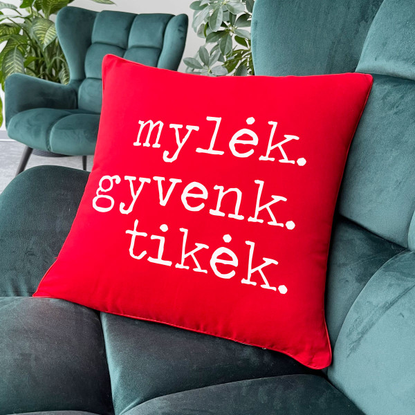 Dekoratyvinė pagalvėlė "Mylėk, gyvenk, tikėk"