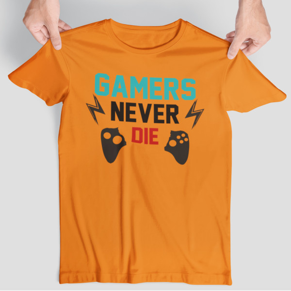 Marškinėliai "Gamers never die"