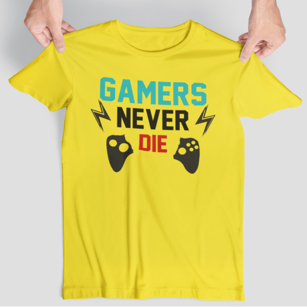 Marškinėliai "Gamers never die"