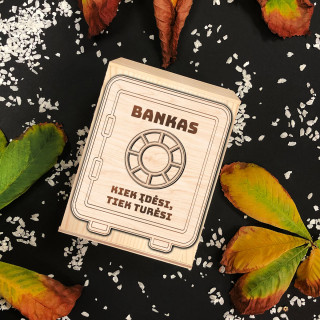 Medinė graviruota taupyklė "Bankas"