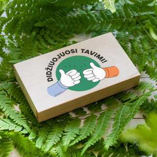 Medinė pinigų dėžutė "Didžiuojuosi tavimi"