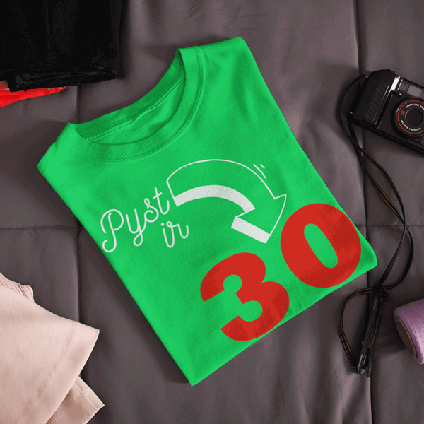Moteriški marškinėliai "Pyst ir gimtadienis" su Jūsų pasirinktais metais