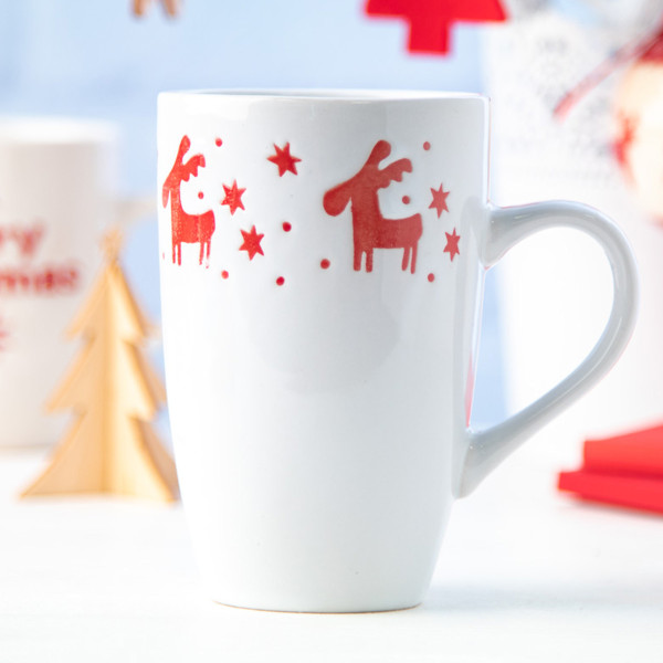 Porcelianinis puodelis "Briedžiukai"