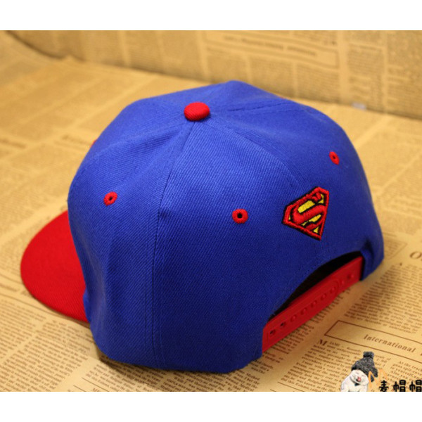 Siuvinėta kepuraitė "Superman"