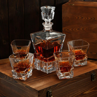 Viskio rinkinys medinėje dėžutėje "ELIXIR"